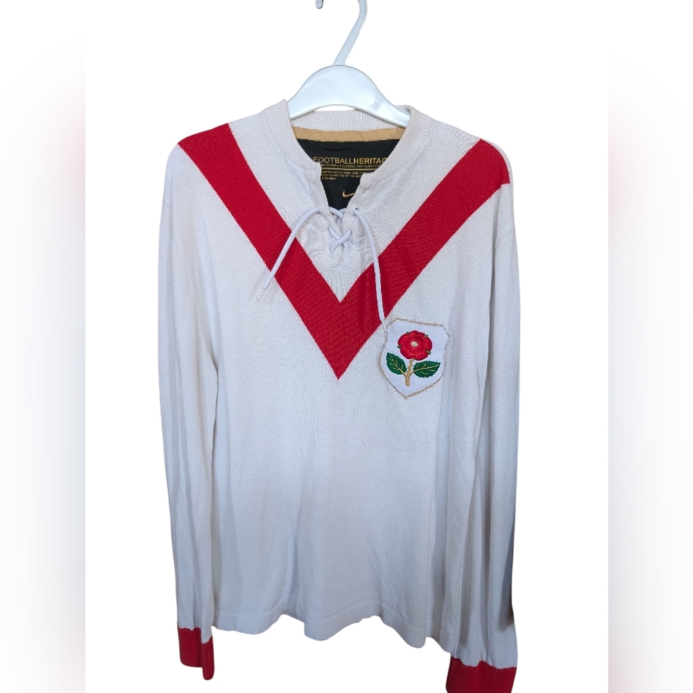 Manchester United 1909 FA Cup Nike Football Classics Red Rose Jersey
